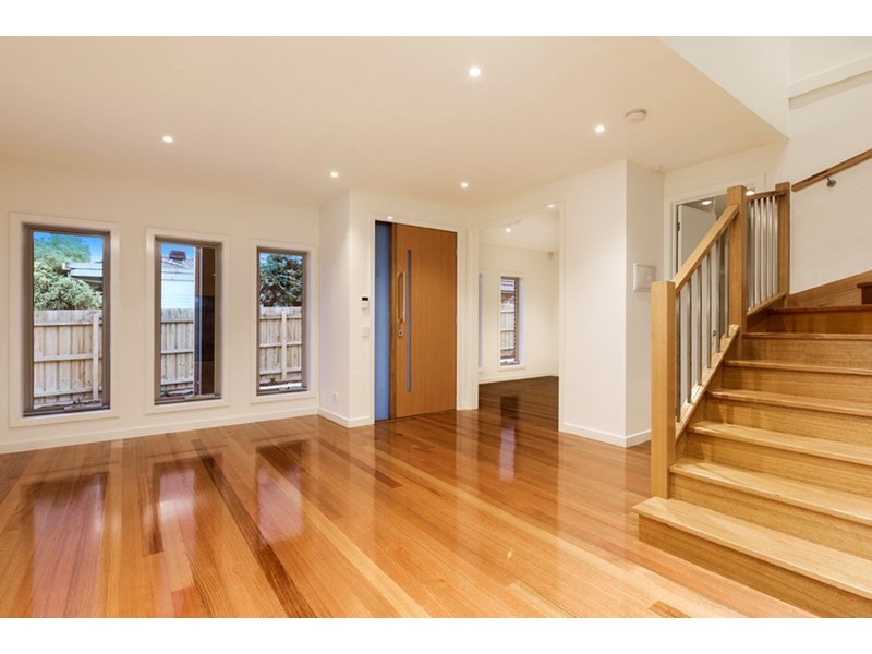 2/34 Beverley Street, Doncaster East VIC 3109