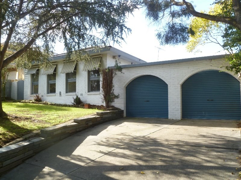 6 Runnymede Street, Doncaster East VIC 3109