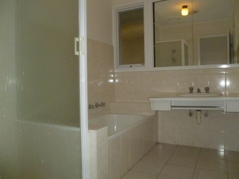 6 Runnymede Street, Doncaster East VIC 3109