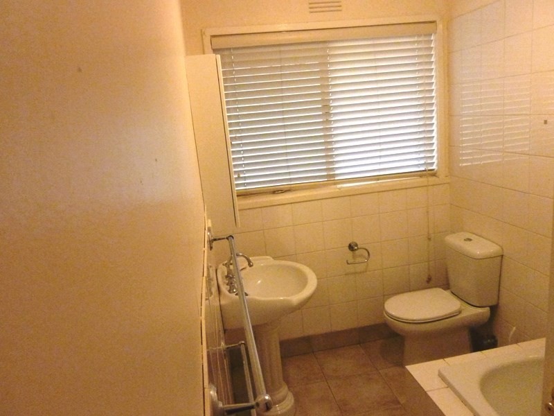 16 Underwood Drive, Donvale VIC 3111