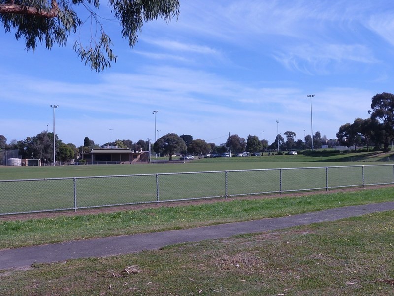 16 Underwood Drive, Donvale VIC 3111