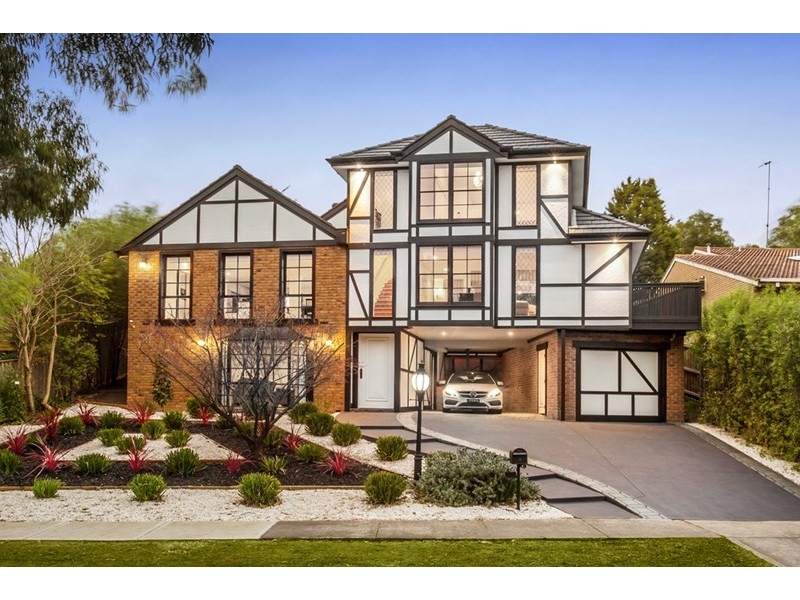 22 Long Valley Way, Doncaster East VIC 3109