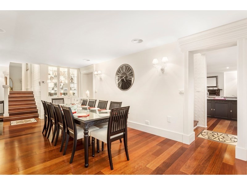 22 Long Valley Way, Doncaster East VIC 3109