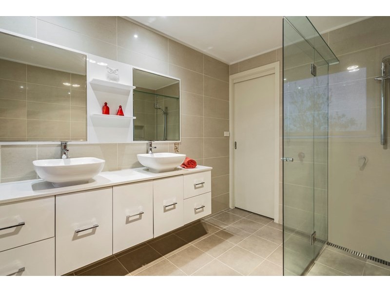 9 Schafter Drive, Doncaster East VIC 3109