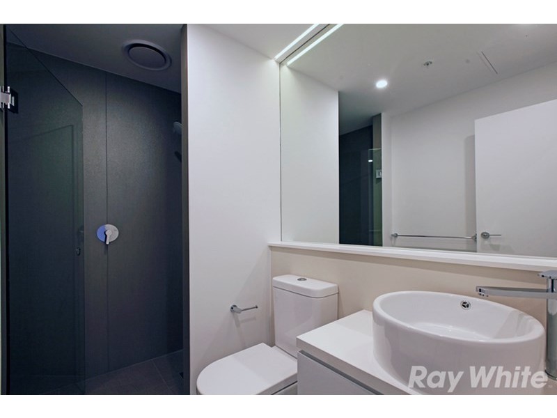 503/5 Sovereign Point Court, Doncaster VIC 3108