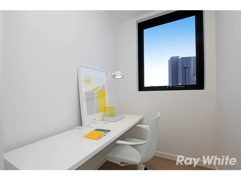 503/5 Sovereign Point Court, Doncaster VIC 3108