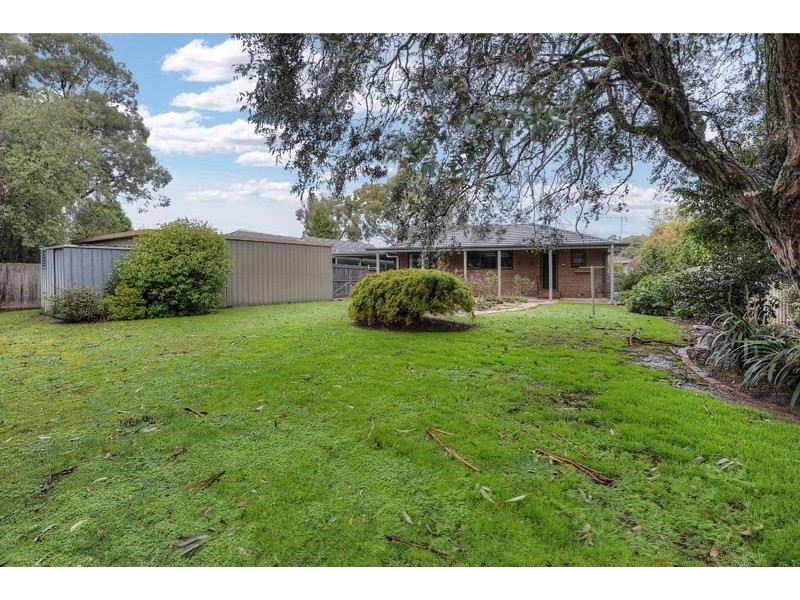 40 Bellbird Drive, Wantirna VIC 3152