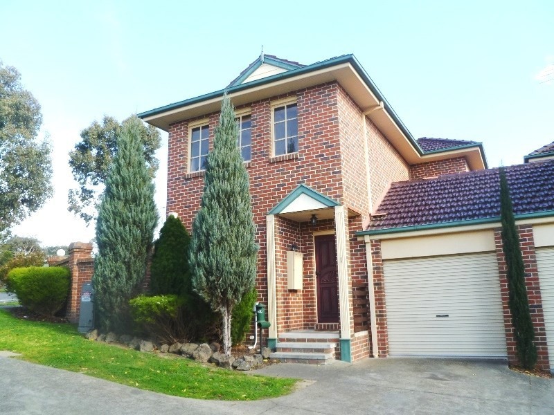1/207 Reynolds Road, Doncaster East VIC 3109