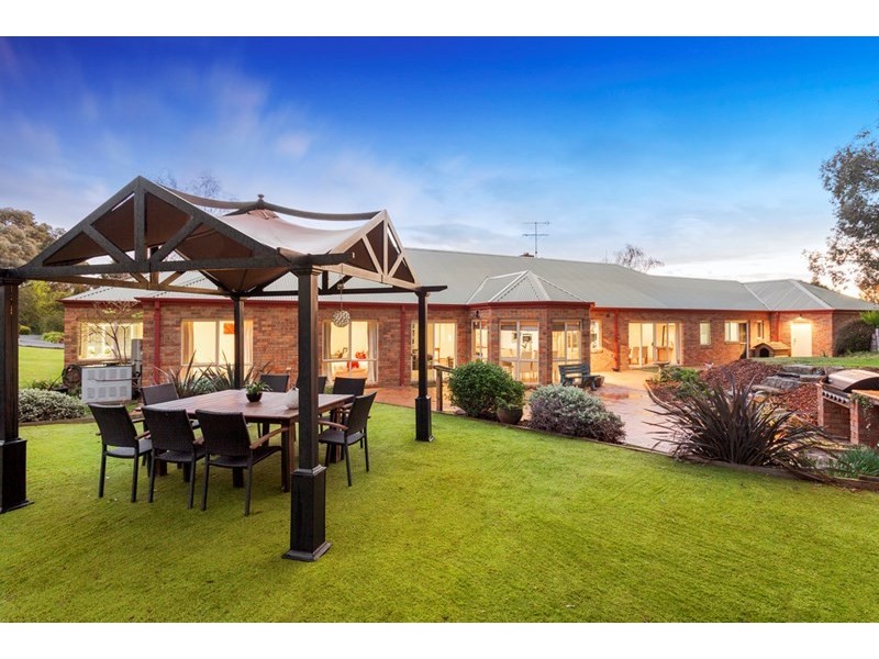 143-145 Flannery Court, Warrandyte VIC 3113