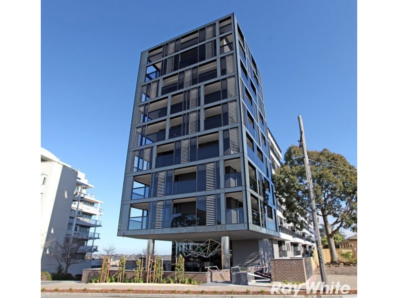 205/5 Sovereign Point Court, Doncaster VIC 3108