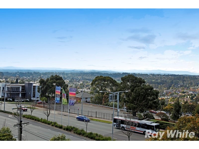 205/5 Sovereign Point Court, Doncaster VIC 3108