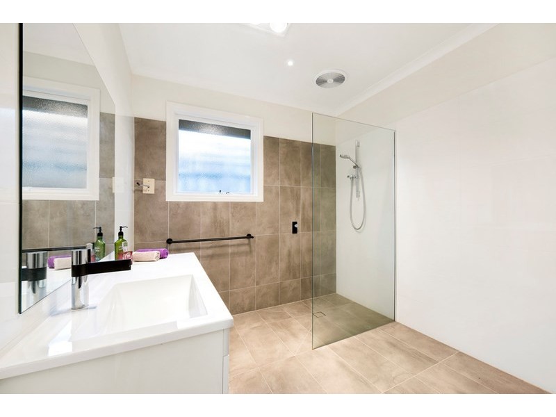 3 Raven Street, Doncaster East VIC 3109