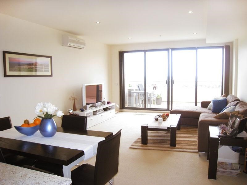 304/8 Clay Drive, Doncaster VIC 3108