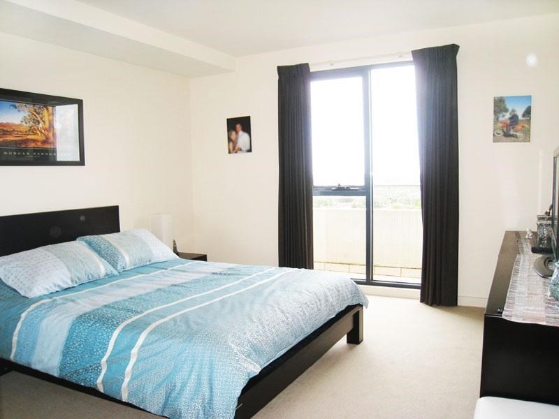 304/8 Clay Drive, Doncaster VIC 3108