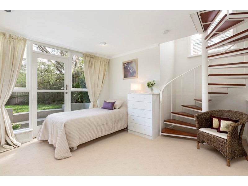 19 Bayley Grove, Doncaster VIC 3108