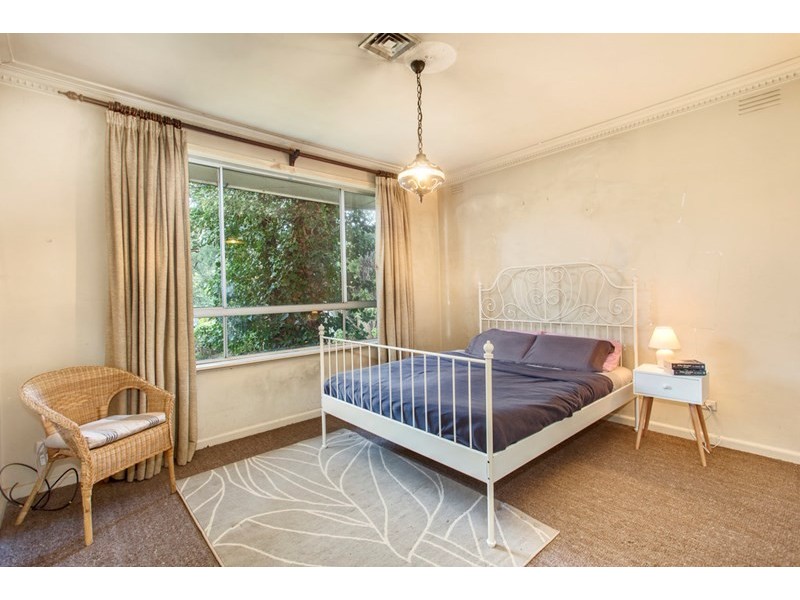 2 Monaco Street, Doncaster VIC 3108