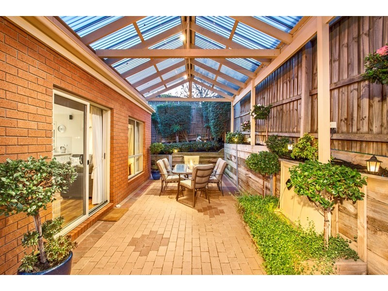 2/48 Devon Drive, Doncaster East VIC 3109