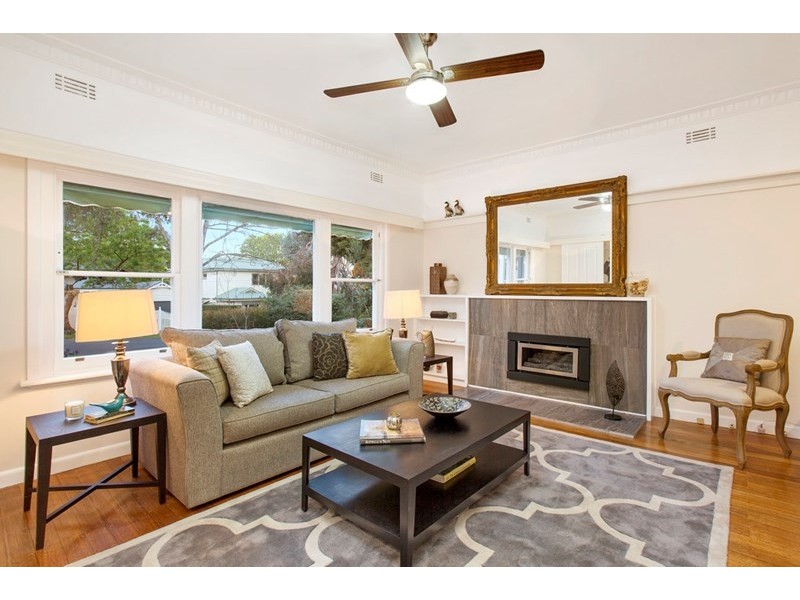 8 Strathallyn Road, Ringwood VIC 3134