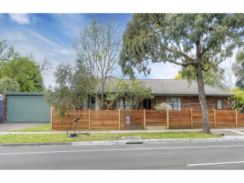27 Mowbray Drive, Wantirna South VIC 3152