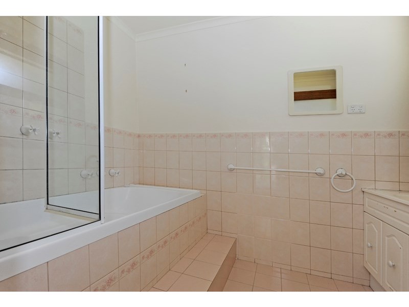 27 Mowbray Drive, Wantirna South VIC 3152