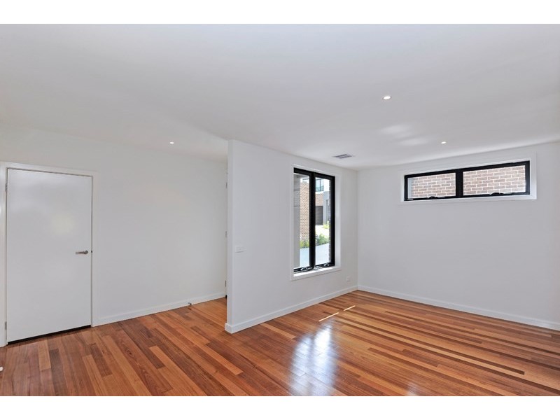 11/64-66 George Street, Doncaster East VIC 3109