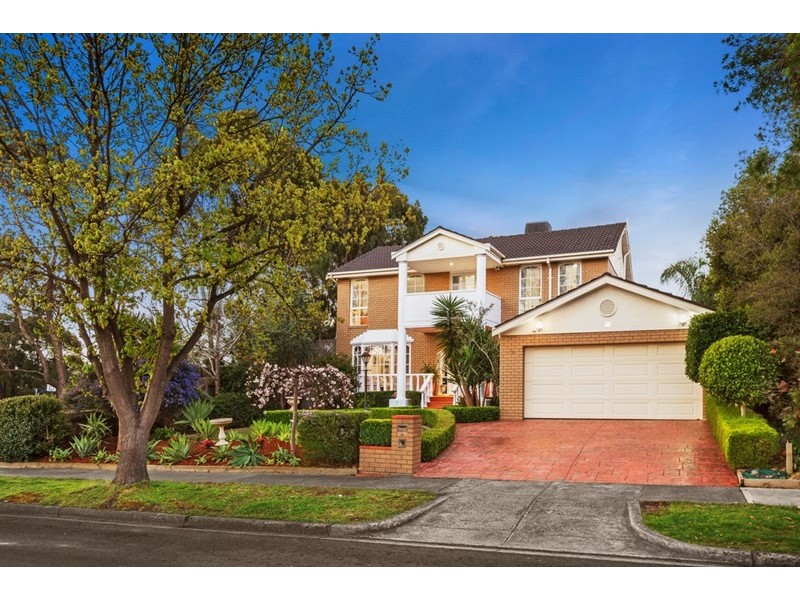 14 Beresford Close, Doncaster East VIC 3109