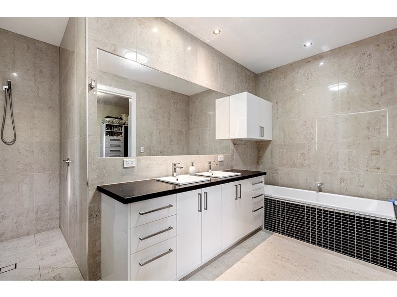 12 Jacana Avenue, Templestowe Lower VIC 3107