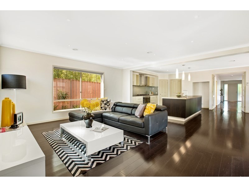 10 Scarlet Drive, Bundoora VIC 3083