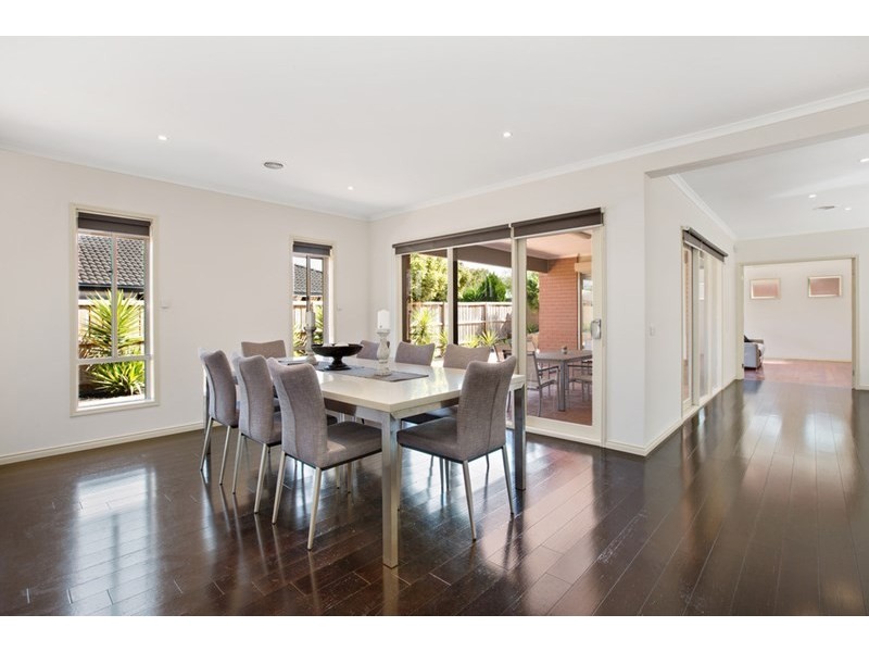 10 Scarlet Drive, Bundoora VIC 3083