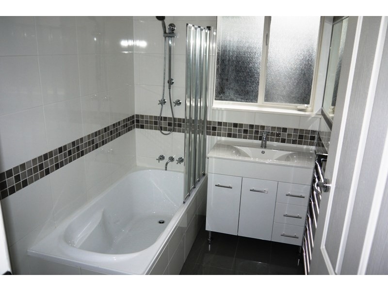 1/3 Maude Street, Box Hill North VIC 3129