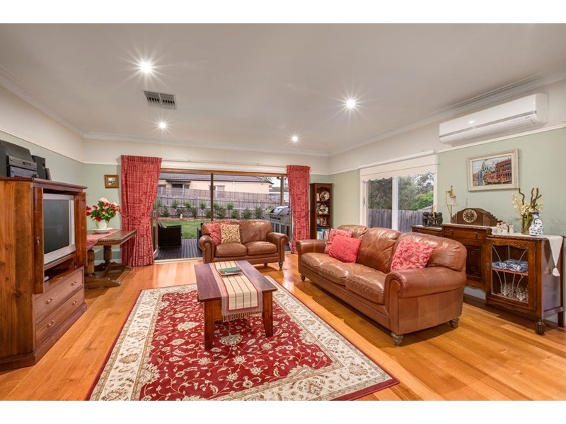 30 Lyell Parade, Greensborough VIC 3088