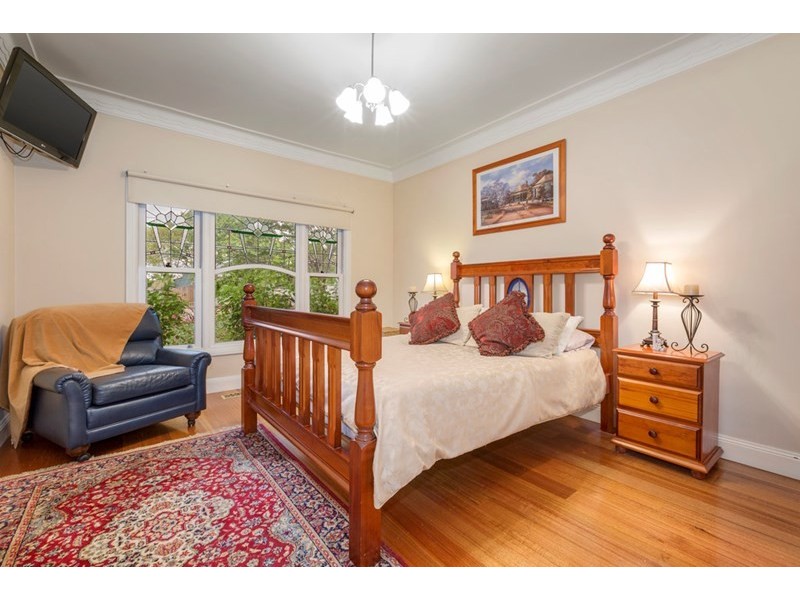 30 Lyell Parade, Greensborough VIC 3088