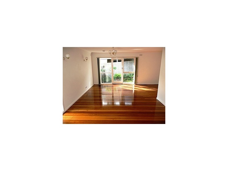 25 Saxon Street, Doncaster VIC 3108