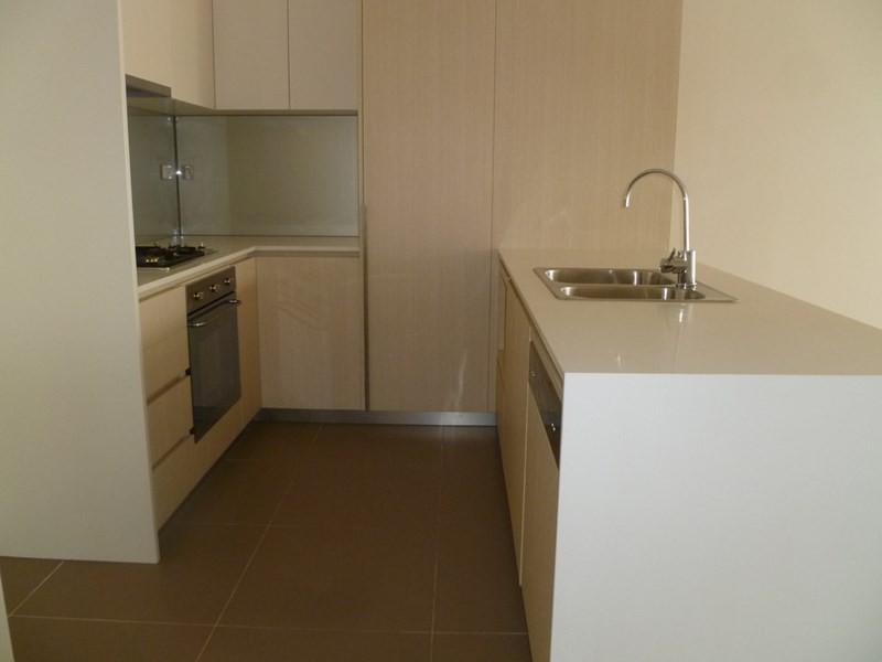 303/18 Berkeley Street, Doncaster VIC 3108