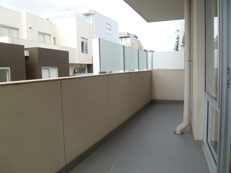 303/18 Berkeley Street, Doncaster VIC 3108