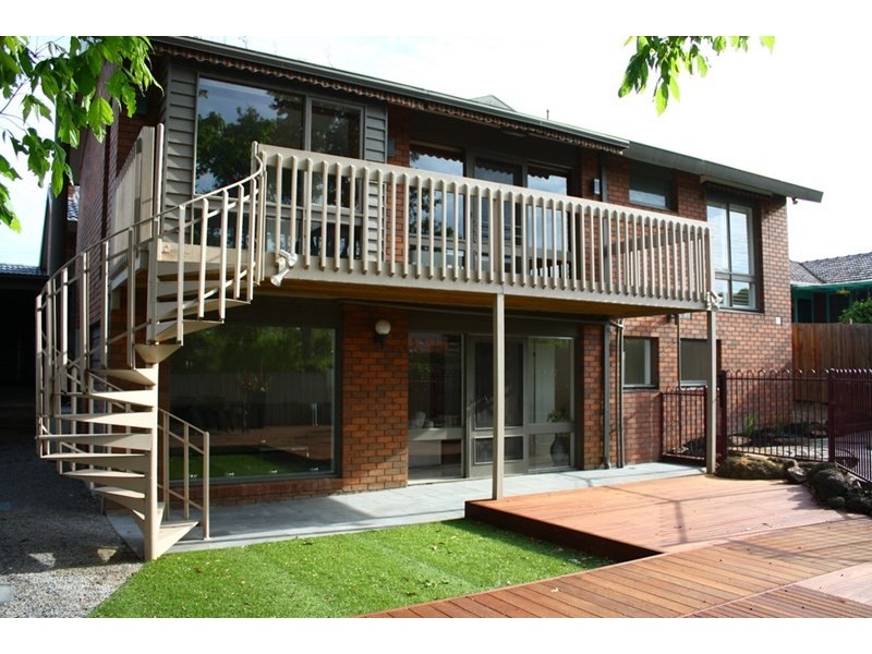 11 Oak Crescent, Templestowe Lower VIC 3107