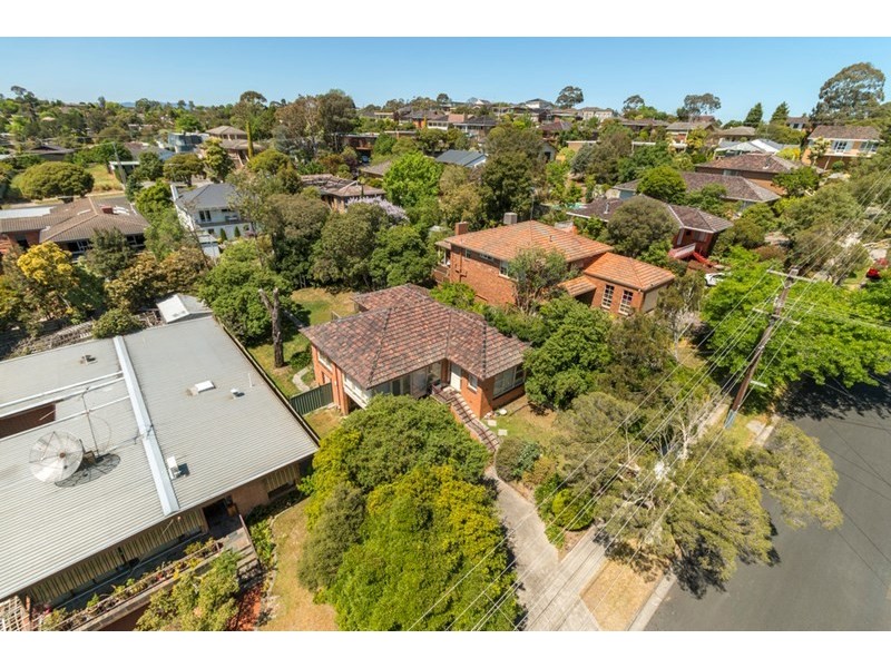 10 Howitt Drive, Templestowe Lower VIC 3107