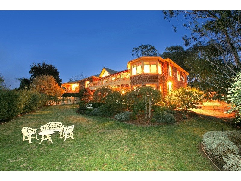 60 Deep Creek Drive, Doncaster East VIC 3109