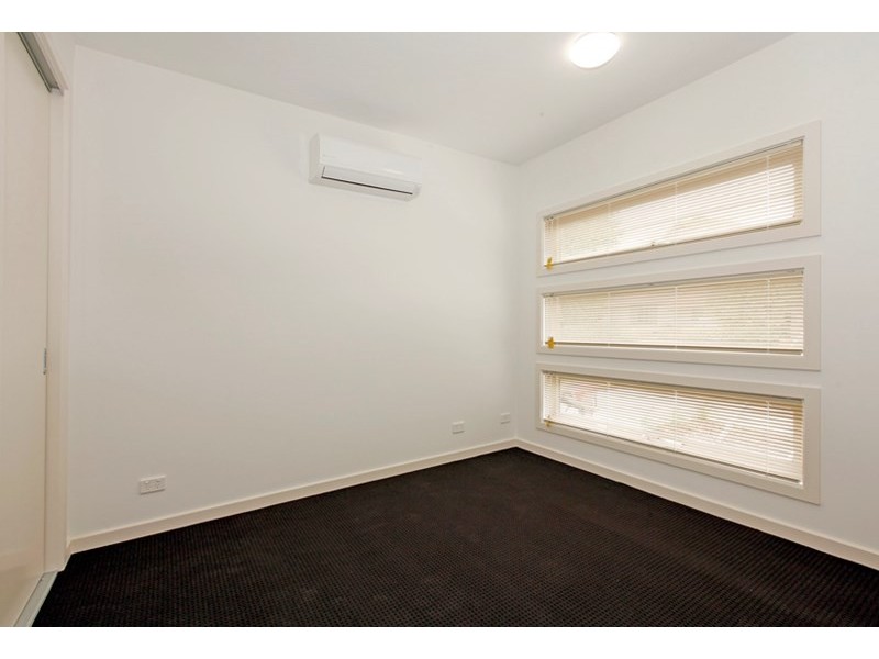 28 Dalveen Road, Ivanhoe VIC 3079