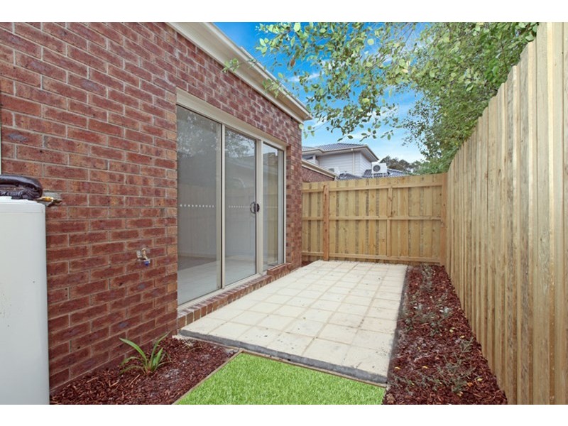 28 Dalveen Road, Ivanhoe VIC 3079