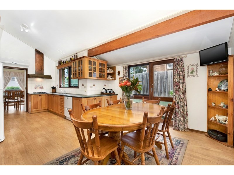 43 Hertford Road, Doncaster East VIC 3109