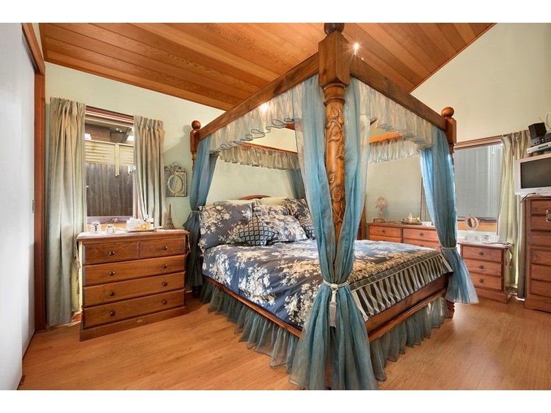 43 Hertford Road, Doncaster East VIC 3109