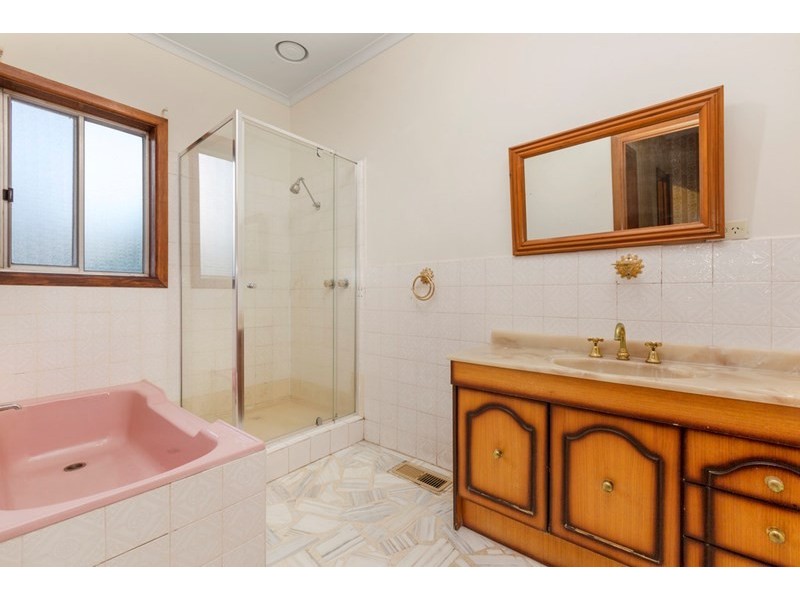 17 Apex Crescent, Bulleen VIC 3105