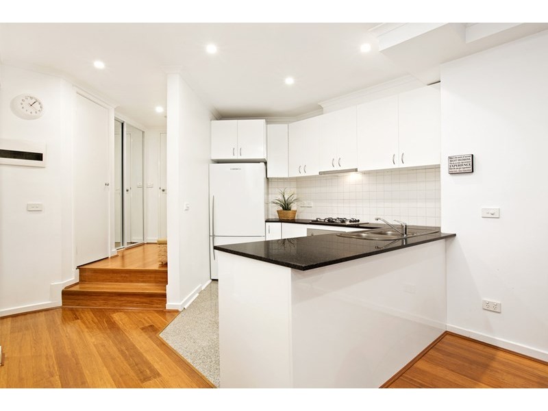 15/75-77 Tram Road, Doncaster VIC 3108