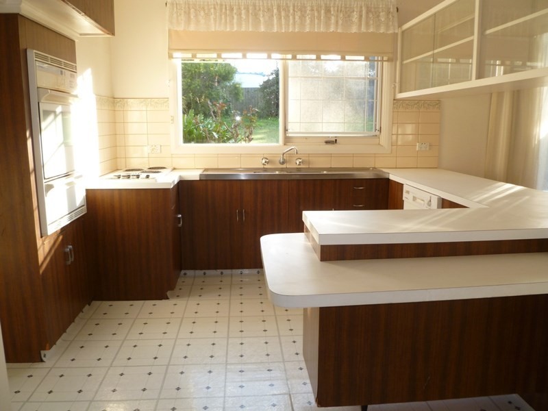 17 Philip Avenue, Doncaster VIC 3108