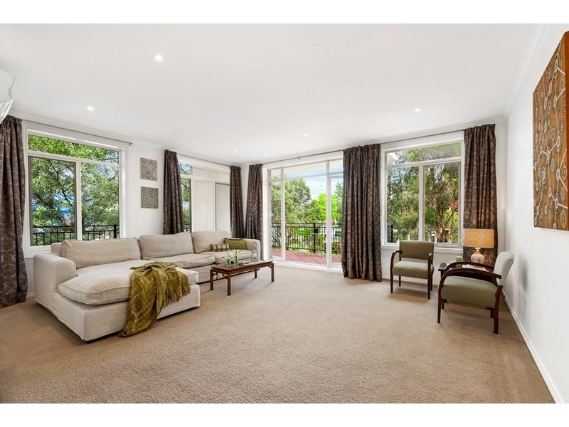 3/243 Blackburn Road, Doncaster East VIC 3109