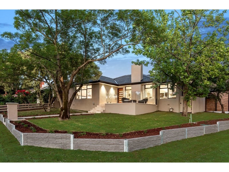 2 Banool Quadrant, Doncaster East VIC 3109