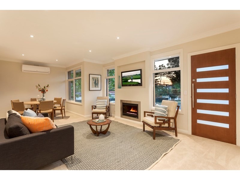 2 Banool Quadrant, Doncaster East VIC 3109