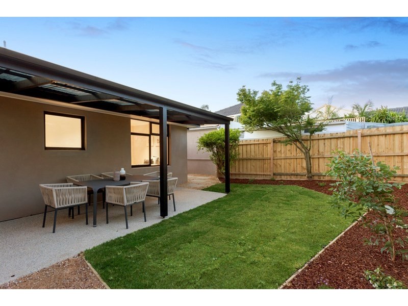 2 Banool Quadrant, Doncaster East VIC 3109