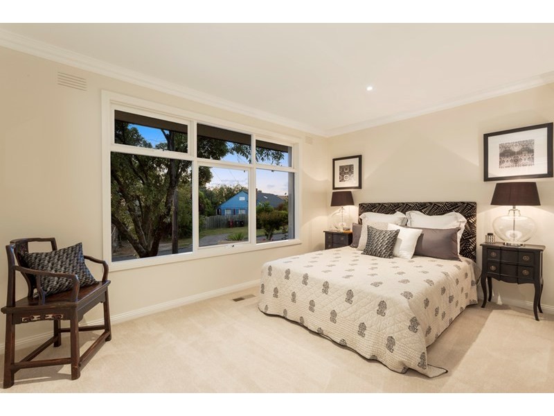 2 Banool Quadrant, Doncaster East VIC 3109